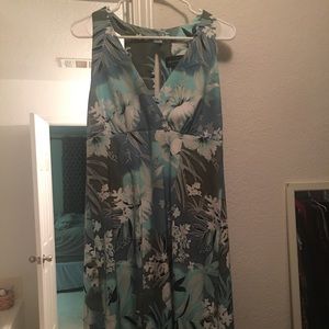 Women’s Hawaiian print halter dress